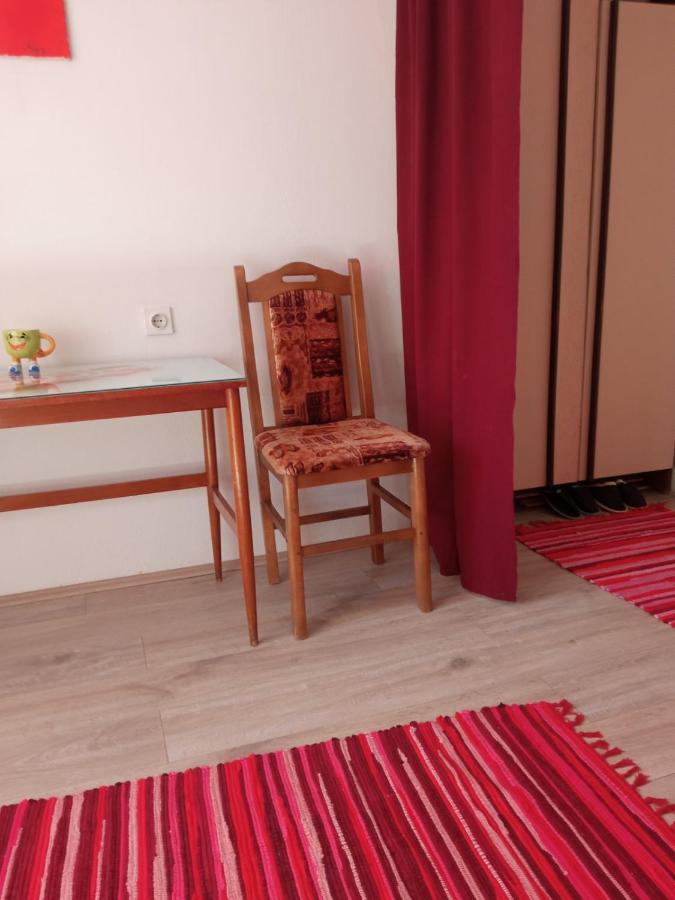 Appartement Apartman Rose à Novi Sad Extérieur photo